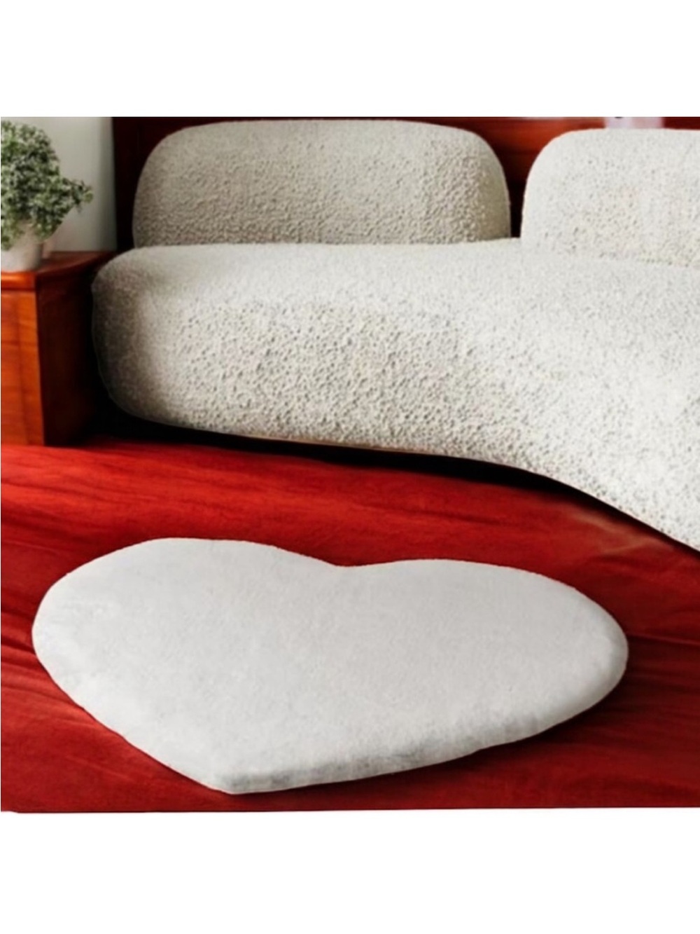 Mon Chateau Heart-Shaped Faux Fur Rug 48”x46”